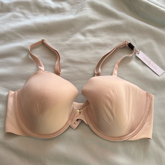 NWT VICTORIA SECRET FREEDOM V LOVE CLOUD BRA - Picture 1 of 5